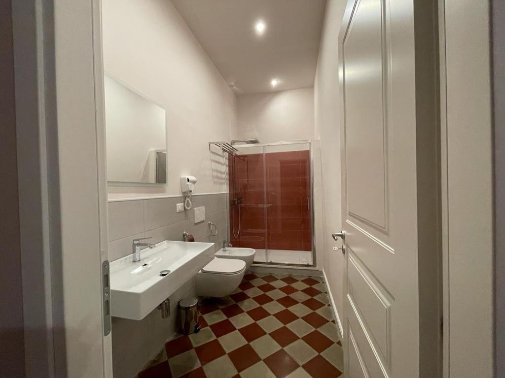 B&B Romeo Luxury Rooms CTA Exteriör bild